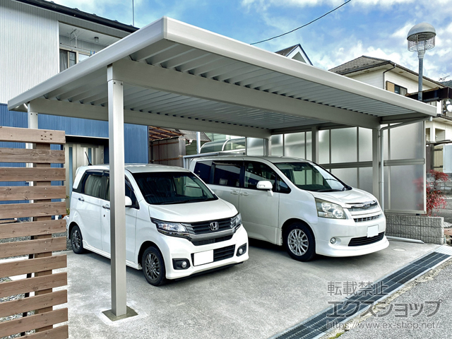 滋賀県長浜市ののカーポート レオンポートneo 2台用 角柱4本仕様 積雪〜50cm対応 施工例