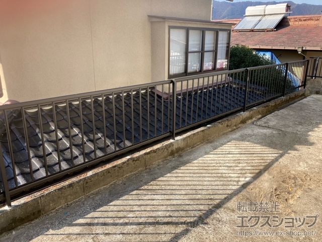 広島県広島市ののフェンス・柵 ミエッタフェンス 防犯たて格子タイプ　自由柱施工 施工例