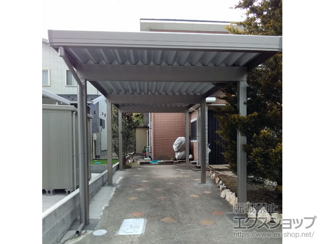 新潟県新潟市のLIXIL リクシル（トステム）のカーポート テリオスポートIII 3000 奥行延長 角6本柱 積雪〜100cm対応 施工例