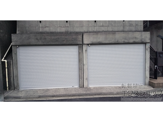 神奈川県横浜市ののガレージシャッター プラテアII スチールタイプ 内蔵 電動式 内部付 *単窓仕様 施工例