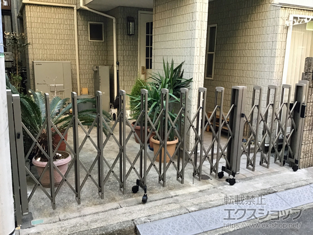 東京都渋谷区ののカーゲート トリップゲートII 2型 スタンダード ノンレール 片開き親子 39DO(12S+27T) 施工例