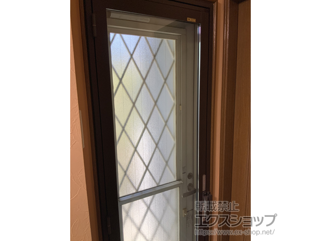 神奈川県中郡二宮町のの二重窓（内窓） インプラス 開き窓 外観左吊元 施工例