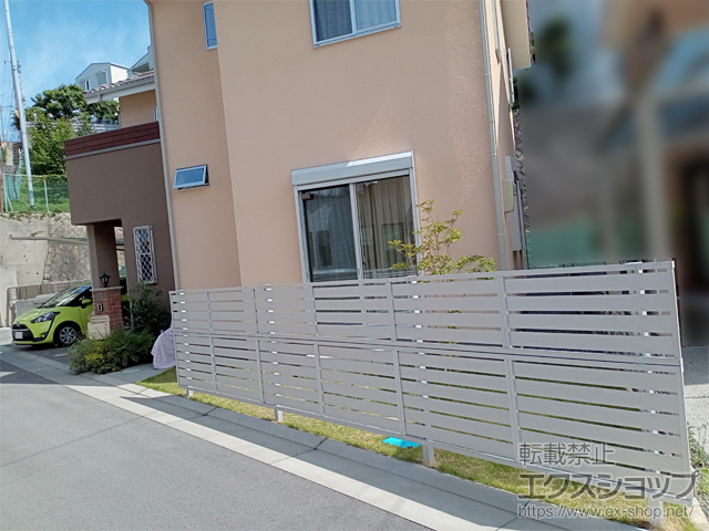 兵庫県川西市ののフェンス・柵 モクハイフェンス アルミ多段柱仕様（パネル2段） 施工例