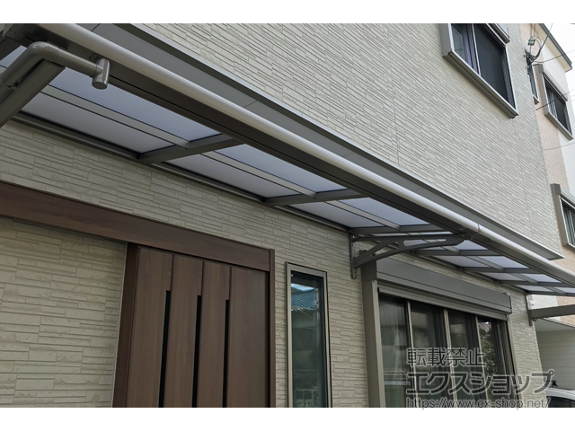 大阪府大阪市ののテラス屋根 スピーネ F型 ルーフタイプ 連棟 積雪〜20cm対応 施工例