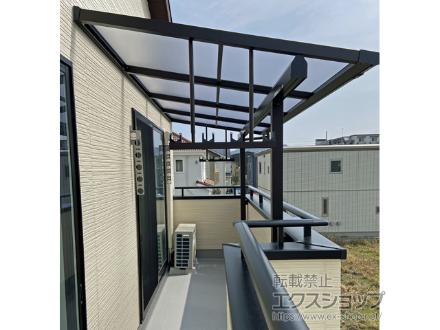 福岡県福岡市ののバルコニー・ベランダ屋根 ソラリア F型 屋根タイプ 単体 積雪〜20cm対応 施工例