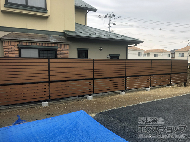 宮城県遠田郡美里町ののフェンス・柵 モクアルフェンス 目隠しタイプ/横板タイプ 2段支柱 自立建て用 施工例