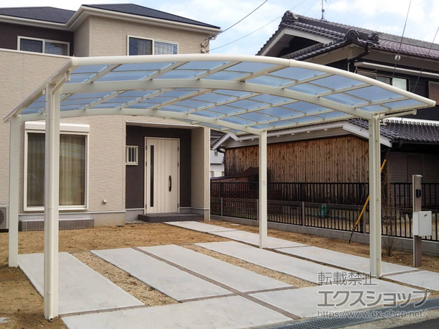 奈良県桜井市ののカーポート ネスカR (ラウンドスタイル) ワイド 積雪〜20cm対応 施工例