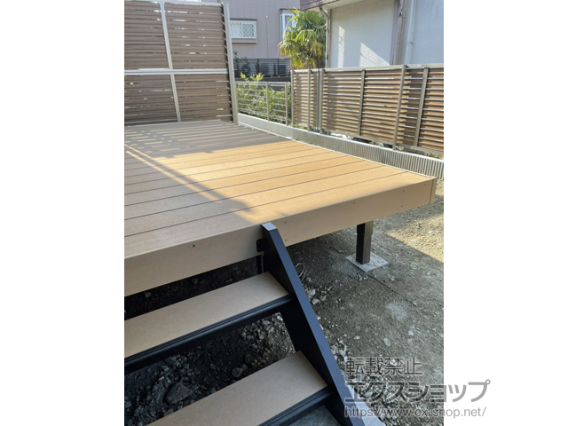 神奈川県横須賀市ののウッドデッキ 樹ら楽ステージ 施工例