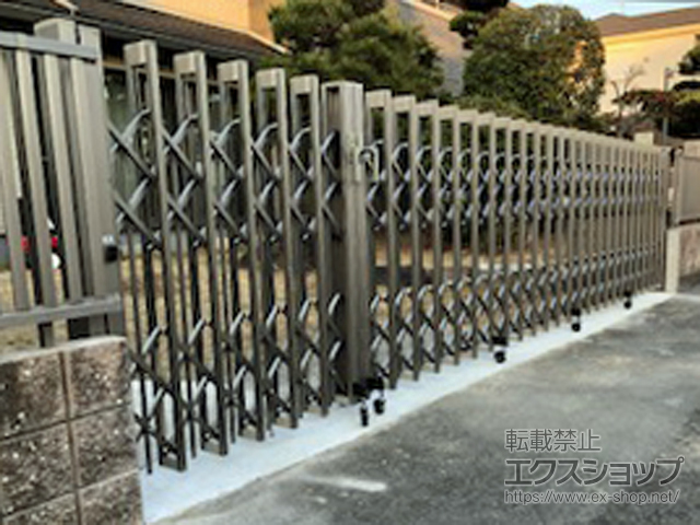 大阪府寝屋川市ののカーゲート アルシャインII PG型R(ペットガード) Aタイプ 両開き親子　（150+510）WP 施工例