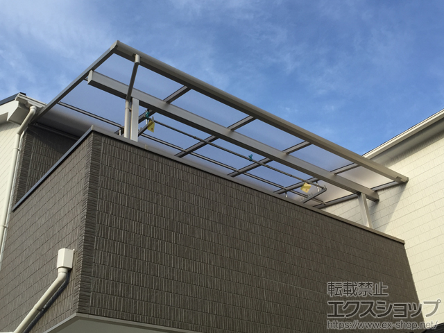 岐阜県岐阜市ののバルコニー・ベランダ屋根 ソラリア F型 屋根タイプ 単体 積雪〜20cm対応 施工例