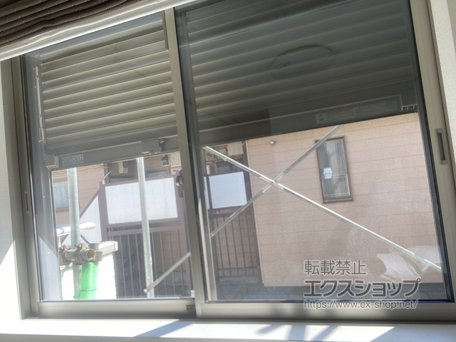 東京都小金井市のLIXIL リクシル（トステム）の窓シャッター 【特注】リフォームシャッター 電動式 標準タイプ *バルコニー納まり 施工例
