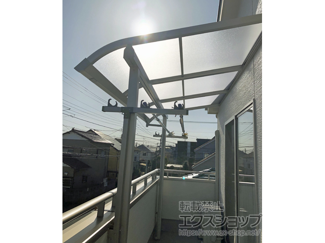 千葉県船橋市ののバルコニー・ベランダ屋根 ソラリア R型 屋根タイプ 単体 積雪〜20cm対応 施工例