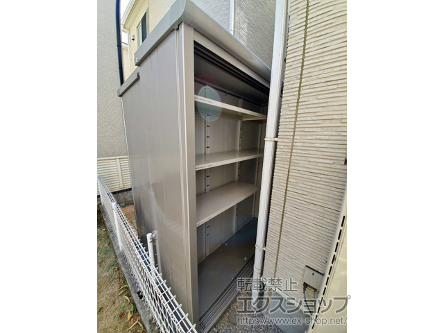 埼玉県さいたま市のの物置・屋外倉庫 エスモ 一般型 1650×520×1959 ESE-1605A-PW 施工例