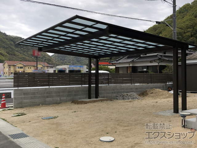 広島県尾道市ののカーポート エフルージュツインEX FIRST 後方支持タイプ 積雪〜20cm対応 施工例