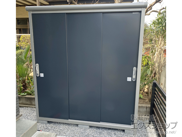 千葉県鎌ケ谷市のの物置・屋外倉庫 エスモ 一般型 1797×520×1959 ESE-1805A-SM 施工例