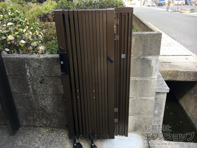 広島県福山市ののカーゲート トリップゲートII 2型 スタンダード ノンレール 片開き　32S 施工例