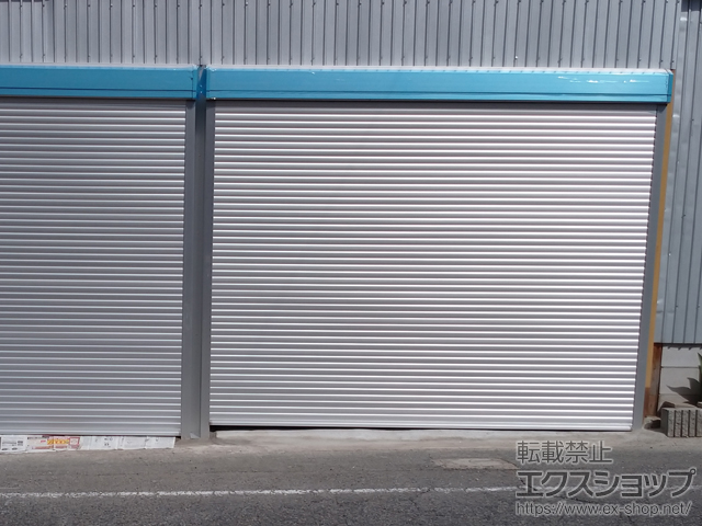 奈良県北葛城郡王寺町のLIXIL リクシル（トステム）のガレージシャッター ガレージシャッタークワトロ 電動式 外部付タイプ 施工例