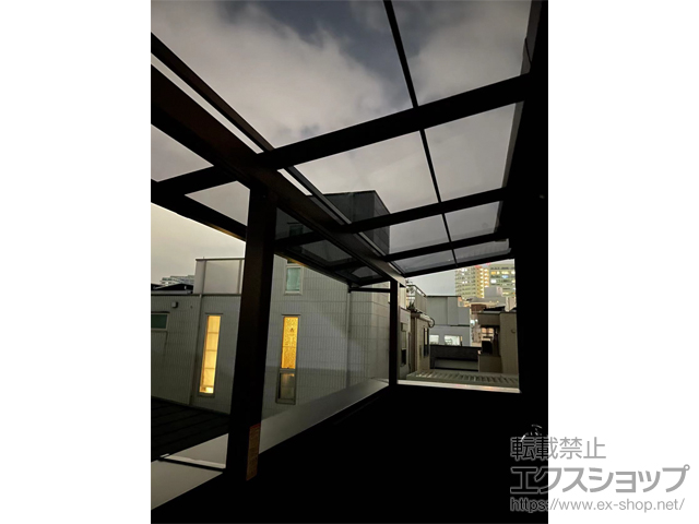 大阪府大阪市ののバルコニー・ベランダ屋根 スピーネ F型 屋根タイプ 連棟 積雪〜20cm対応 施工例