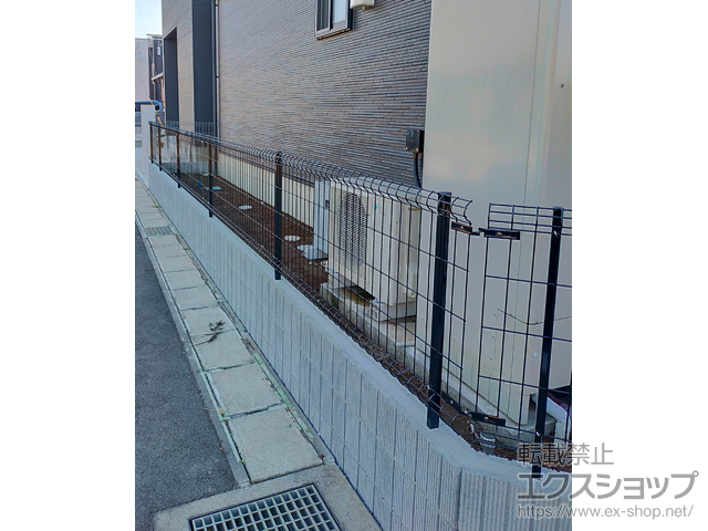 千葉県四街道市ののフェンス・柵 イーネットフェンス 3F型 自由柱施工 施工例