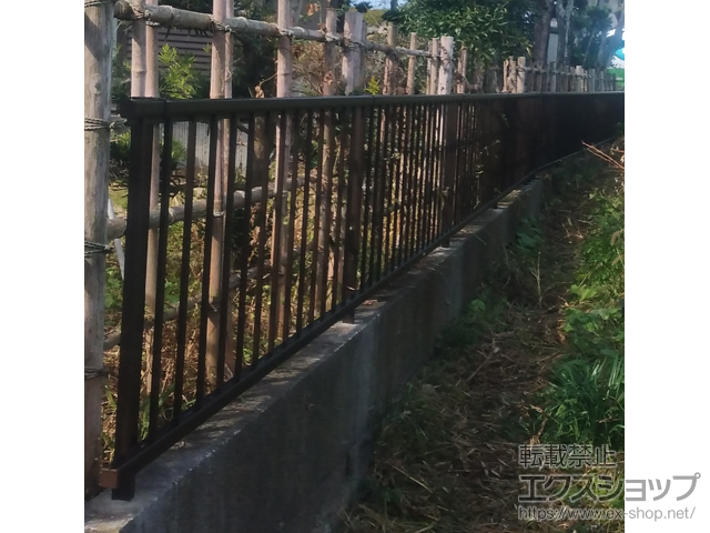 静岡県菊川市ののフェンス・柵 ミエッタフェンス 防犯たて格子タイプ 自由柱施工 施工例