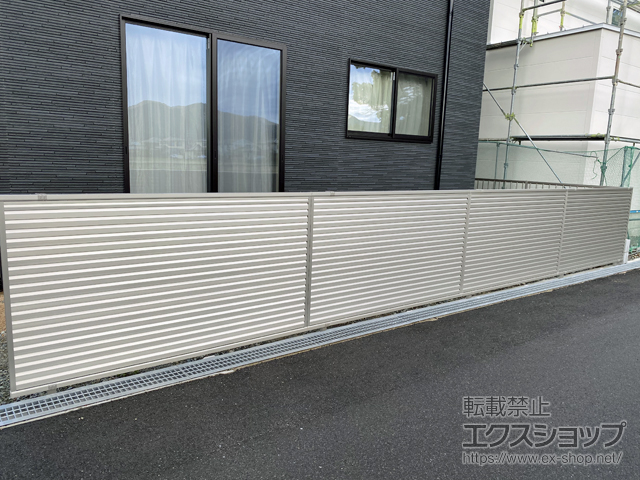 山口県山口市ののフェンス・柵 シンプレオフェンス13F型 ルーバー 自由柱施工 施工例