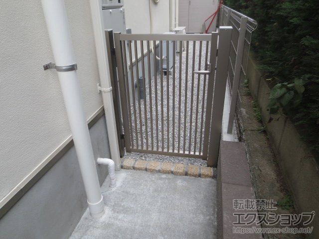 神奈川県横浜市のの門扉 末広2型 片開き 施工例