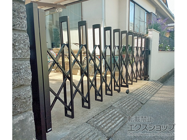 千葉県白井市ののカーゲート トリップゲートII 1型 シンプル ノンレール 片開き（36S） 施工例