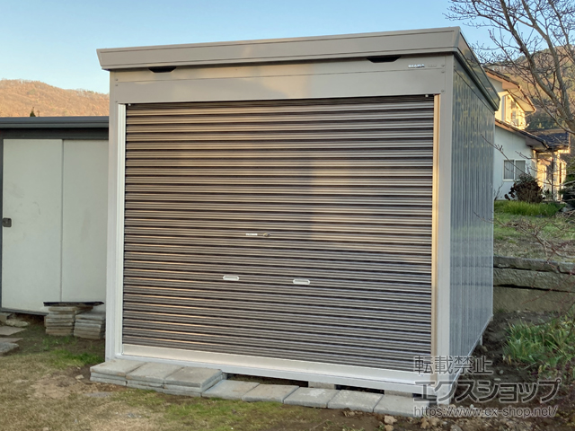 長野県長野市のの倉庫・ガレージ ドマール 多雪地型 床付タイプ 2630×3050×2385 FF-2630HY 施工例