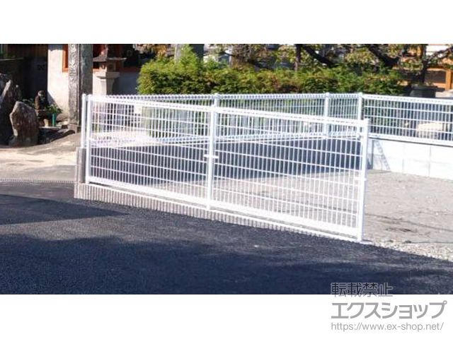 佐賀県佐賀市ののフェンス・柵 メッシュフェンス M0　間仕切柱施工 施工例