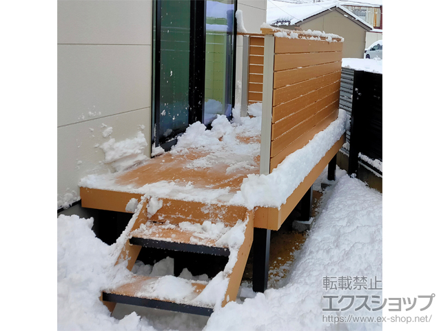 富山県富山市ののウッドデッキ リウッドデッキ 200＋リウッドステップ5型 Hタイプ(3段)＋ルシアスデッキフェンスA01型 施工例