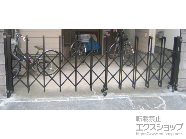 埼玉県川口市ののカーゲート トリップゲートII 1型 シンプル ノンレール 片開き　36S 施工例