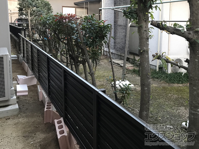 岡山県岡山市ののフェンス・柵 ミエーネフェンス 目隠しルーバータイプ 自由柱施工 施工例