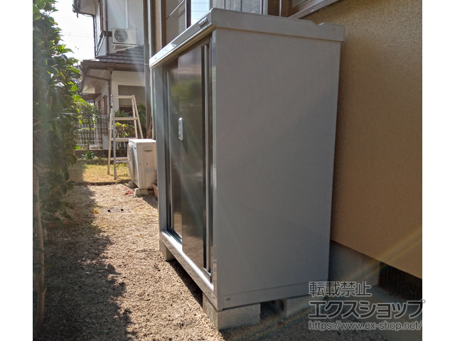 福岡県福津市のの物置・屋外倉庫 シンプリー 一般型 1100×515×1103 MJX-115B-P-CG 施工例