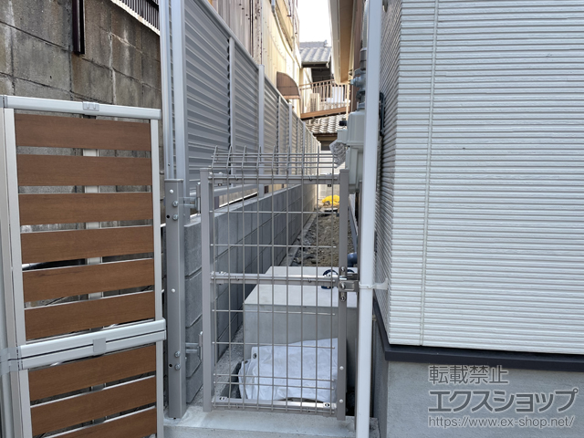 兵庫県川西市ののフェンス・柵 ミエーネフェンス 目隠しルーバータイプ 自由柱施工 施工例