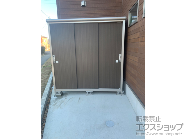 愛知県江南市のの物置・屋外倉庫 エスモ 一般型 1950×900×1959 ESE-1909A-DW 施工例