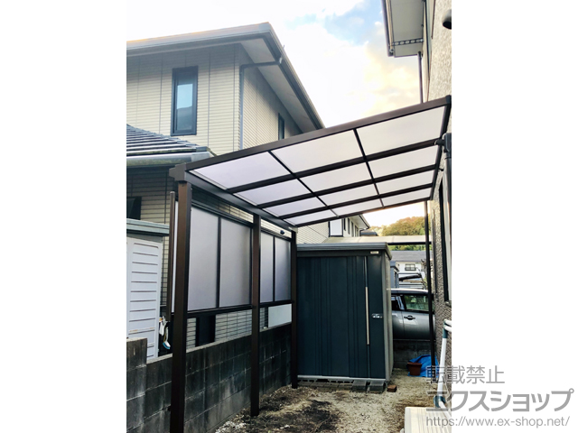 岡山県瀬戸内市ののテラス屋根 ソラリア F型 テラスタイプ 単体 積雪〜20cm対応+前面パネル*1段 施工例