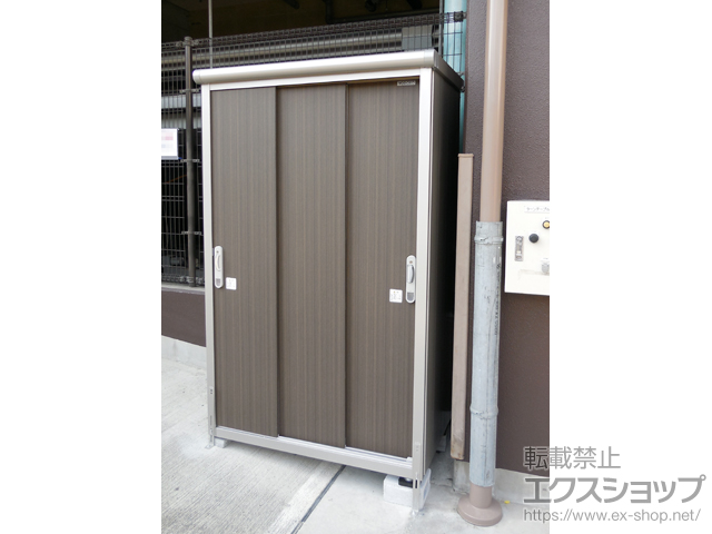 大阪府大阪市のの物置・屋外倉庫 エスモ 一般型 1200×750×1959(ESE-1207A) ESE-1207A-DW 施工例