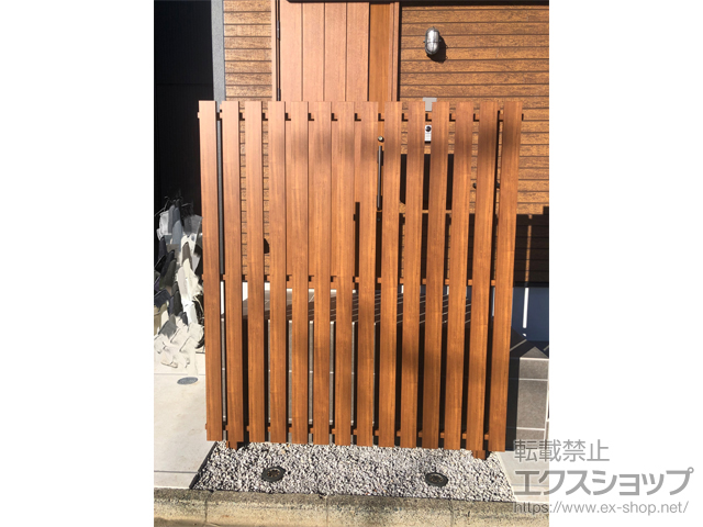 神奈川県横浜市ののフェンス・柵 ルシアス スクリーンフェンスS04型 木調色 自由柱施工 施工例