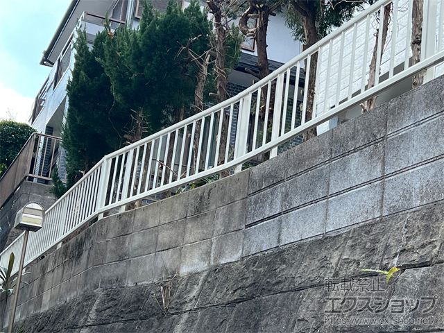 長崎県長崎市のの門扉、フェンス・柵 ミエッタフェンス 防犯たて格子タイプ 自由柱施工 施工例