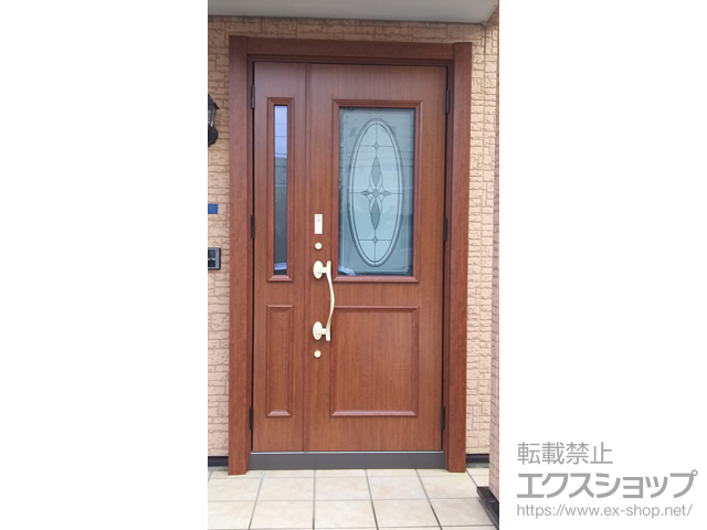 秋田県秋田市のLIXIL リクシル（トステム）の玄関ドア リシェント玄関ドア3 断熱K2仕様 親子仕様(ランマ無)R C15型 ※カザスプラス仕様 施工例