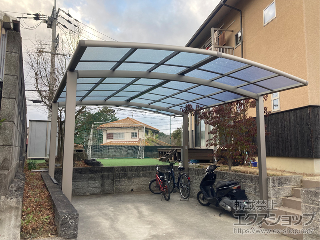兵庫県川西市ののカーポート ネスカR (ラウンドスタイル) ワイド 積雪〜20cm対応 施工例