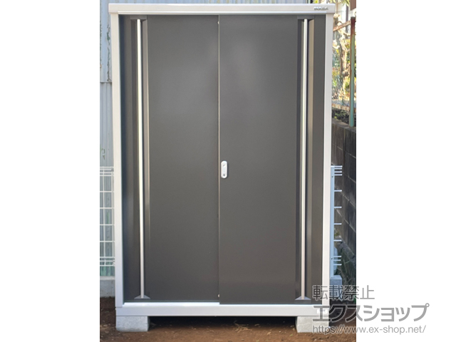 神奈川県横浜市のの物置・屋外倉庫 シンプリー 一般型 1320×755×1903 MJX-137E-P-EB 施工例