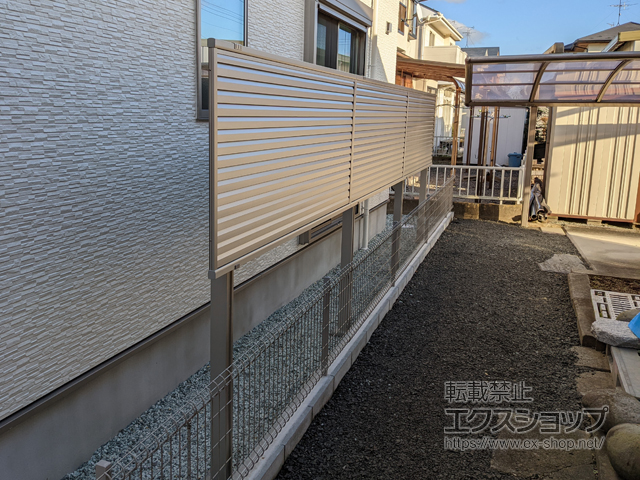 宮城県仙台市ののフェンス・柵 ミエーネフェンス 目隠しルーバータイプ 上段のみ設置 自立建て用 施工例