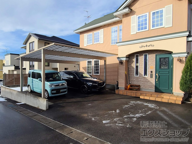 北海道亀田郡七飯町ののカーポート エフルージュ ツイン50 マテリアルカラー 積雪〜50cm対応 施工例