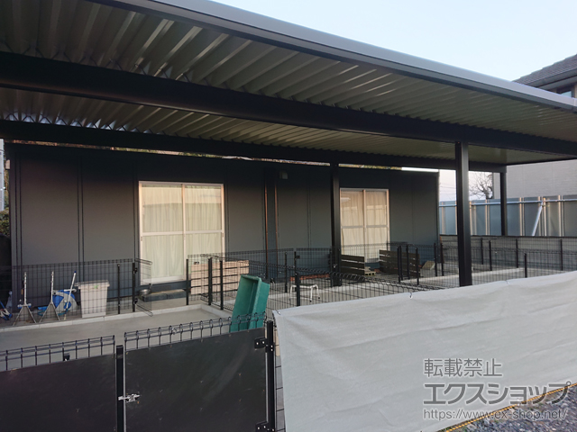 茨城県那珂市ののカーポート G-1SS 積雪〜20cm対応 4台用 間口連結 6本角柱 スタンダートタイプ 施工例