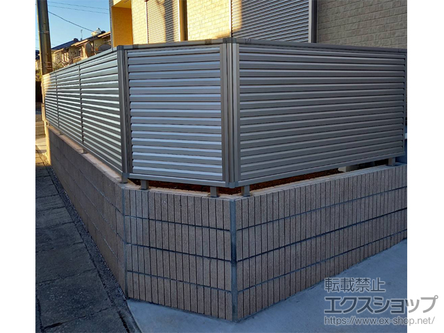 東京都あきる野市ののフェンス・柵 ミエーネフェンス 目隠しルーバータイプ　自由柱施工 施工例
