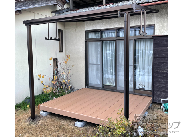岐阜県各務原市ののテラス屋根 ソラリア F型 テラスタイプ 単体 積雪〜20cm対応+吊り下げ式固定物干し 施工例