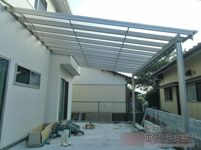 佐賀県佐賀市ののテラス屋根 ソラリア F型 ビッグサイズ 単体 積雪〜20cm対応 施工例