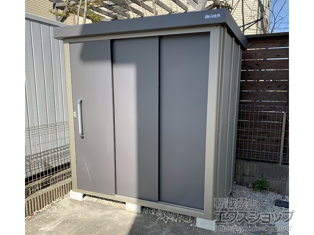 愛知県東海市のの物置・屋外倉庫 エスケーエイト SK8-70 一般型 1800×1200×1940 SK8-70-GK 施工例