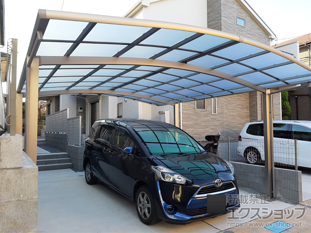 埼玉県さいたま市ののカーポート ネスカR (ラウンドスタイル) ワイド 積雪〜20cm対応 施工例